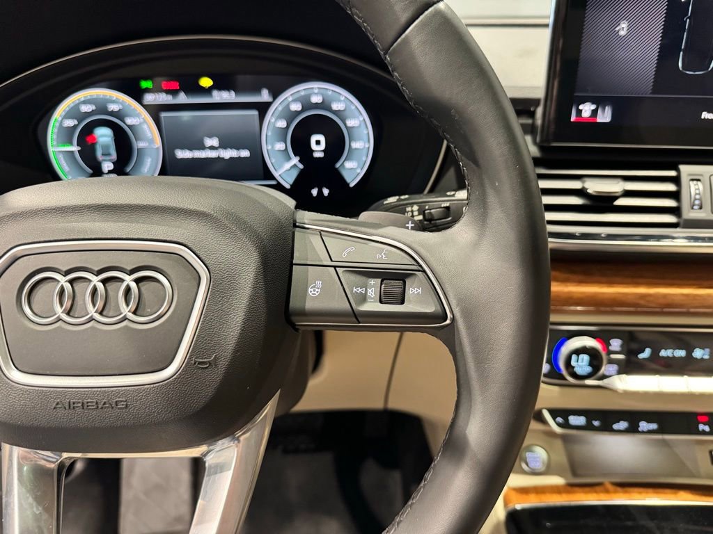 Used 2023 Audi Q5 e Premium Plus w/ Premium Plus Package image 34