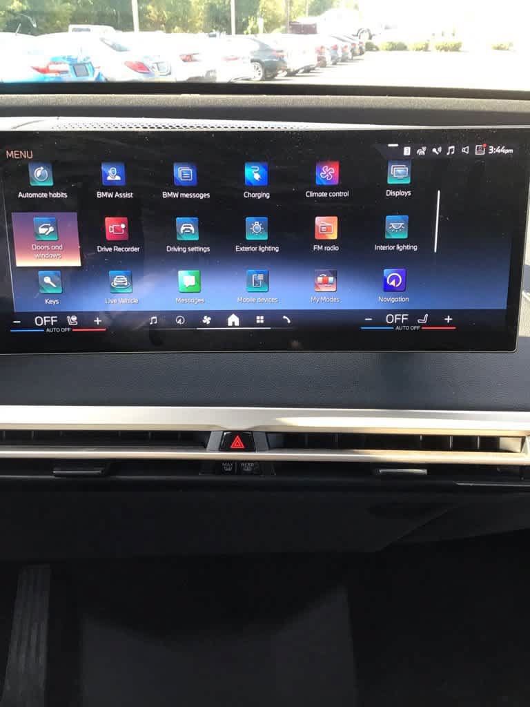 Used 2024 BMW iX xDrive50 w/ Convenience Package AWD/4WD image 15