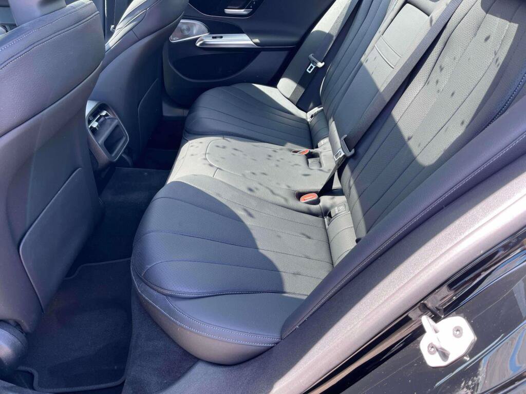 Certified 2024 Mercedes-Benz E 350 4MATIC Sedan image 19