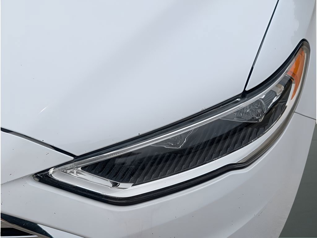 Used 2018 Ford Fusion Titanium AWD/4WD image 11