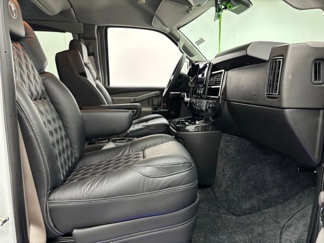 New 2026 GMC Savana 2500 w/ Driver Convenience Package RWD image 23