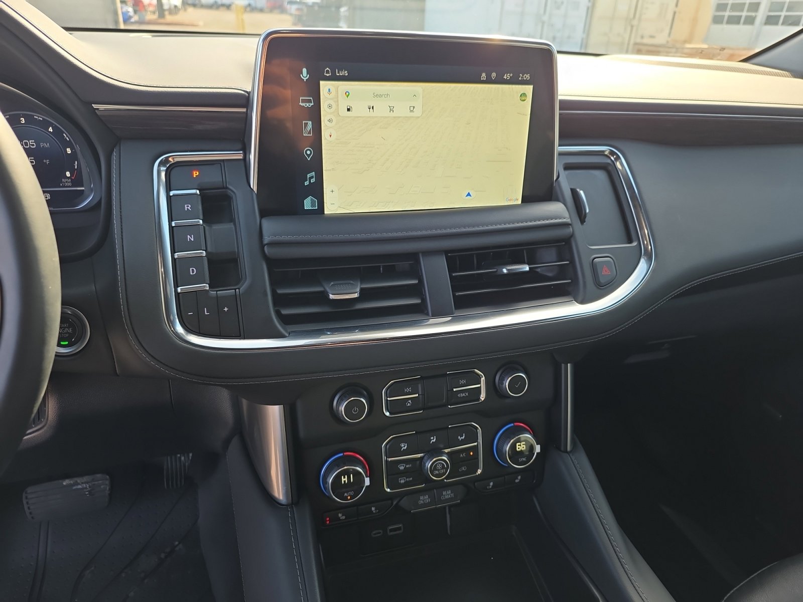 Used 2024 Chevrolet Tahoe Z71 w/ Luxury Package image 18