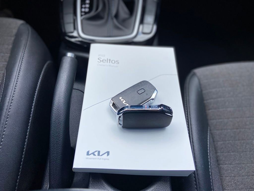 Used 2022 Kia Seltos S FWD image 31