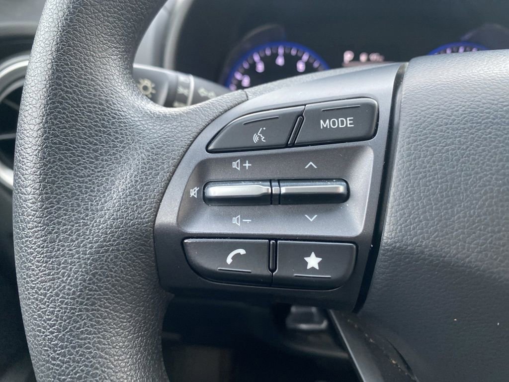 Used 2023 Hyundai Kona SEL image 16