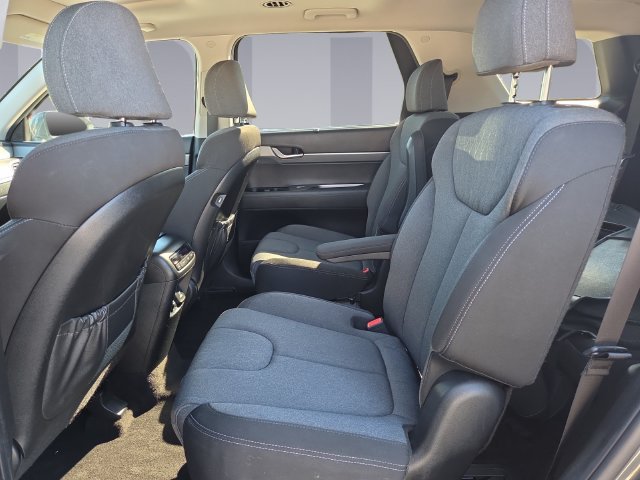 Used 2022 Hyundai Palisade SEL w/ Convenience Package AWD/4WD image 16
