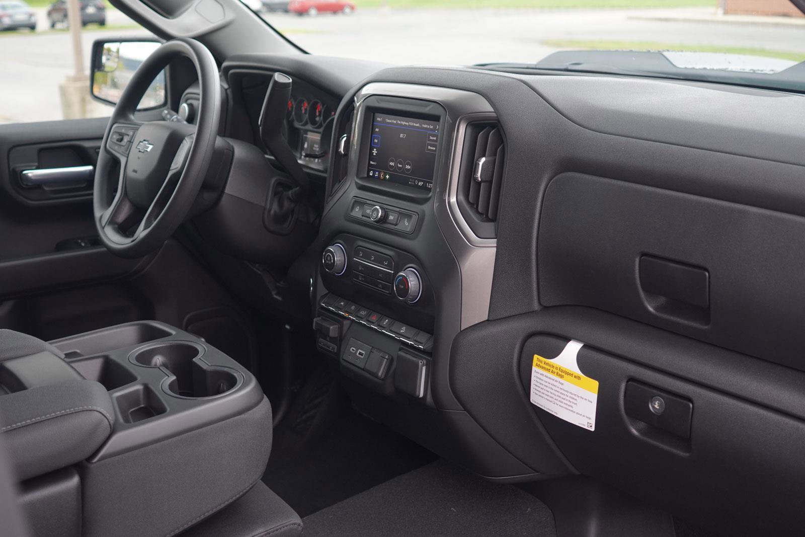 New 2026 Chevrolet Silverado 1500 Custom Trail Boss w/ LPO, Dark Essentials Package AWD/4WD image 28