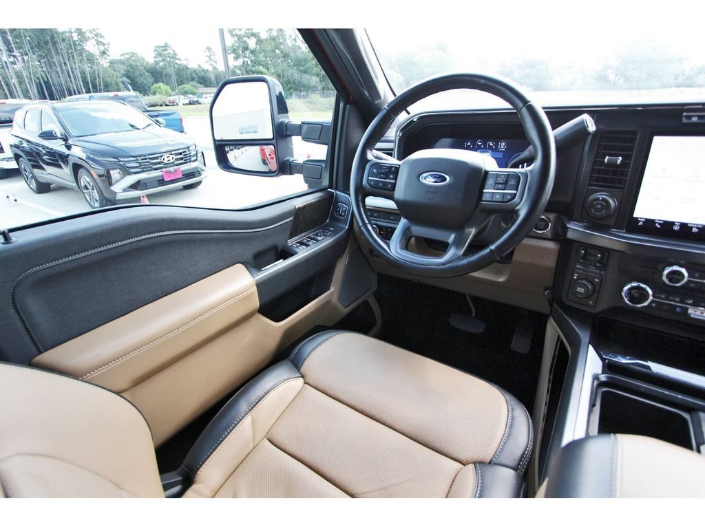 Used 2024 Ford F350 Lariat w/ Lariat Ultimate Package AWD/4WD image 11