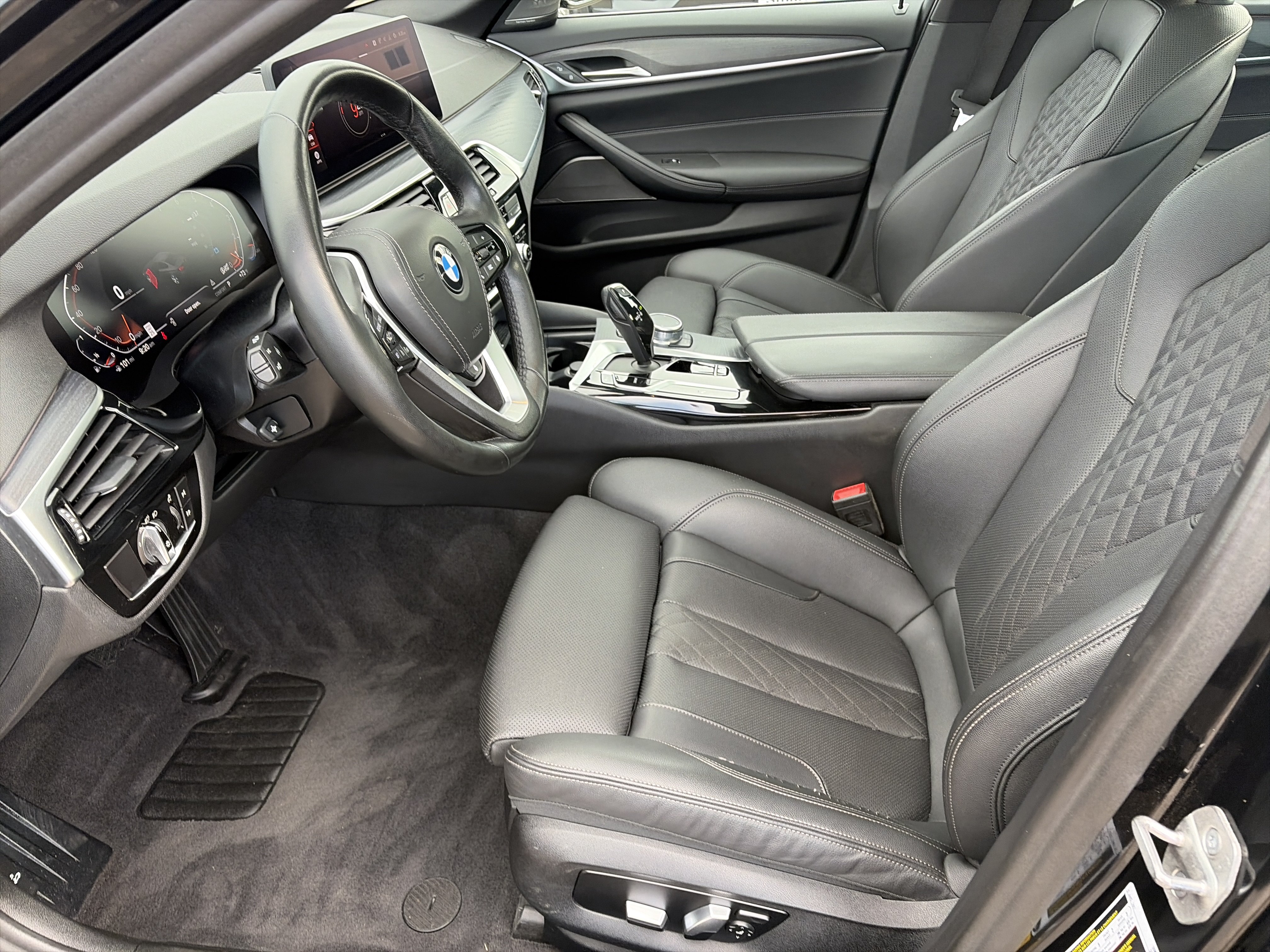 Used 2022 BMW 530i xDrive w/ Premium Package AWD/4WD image 18