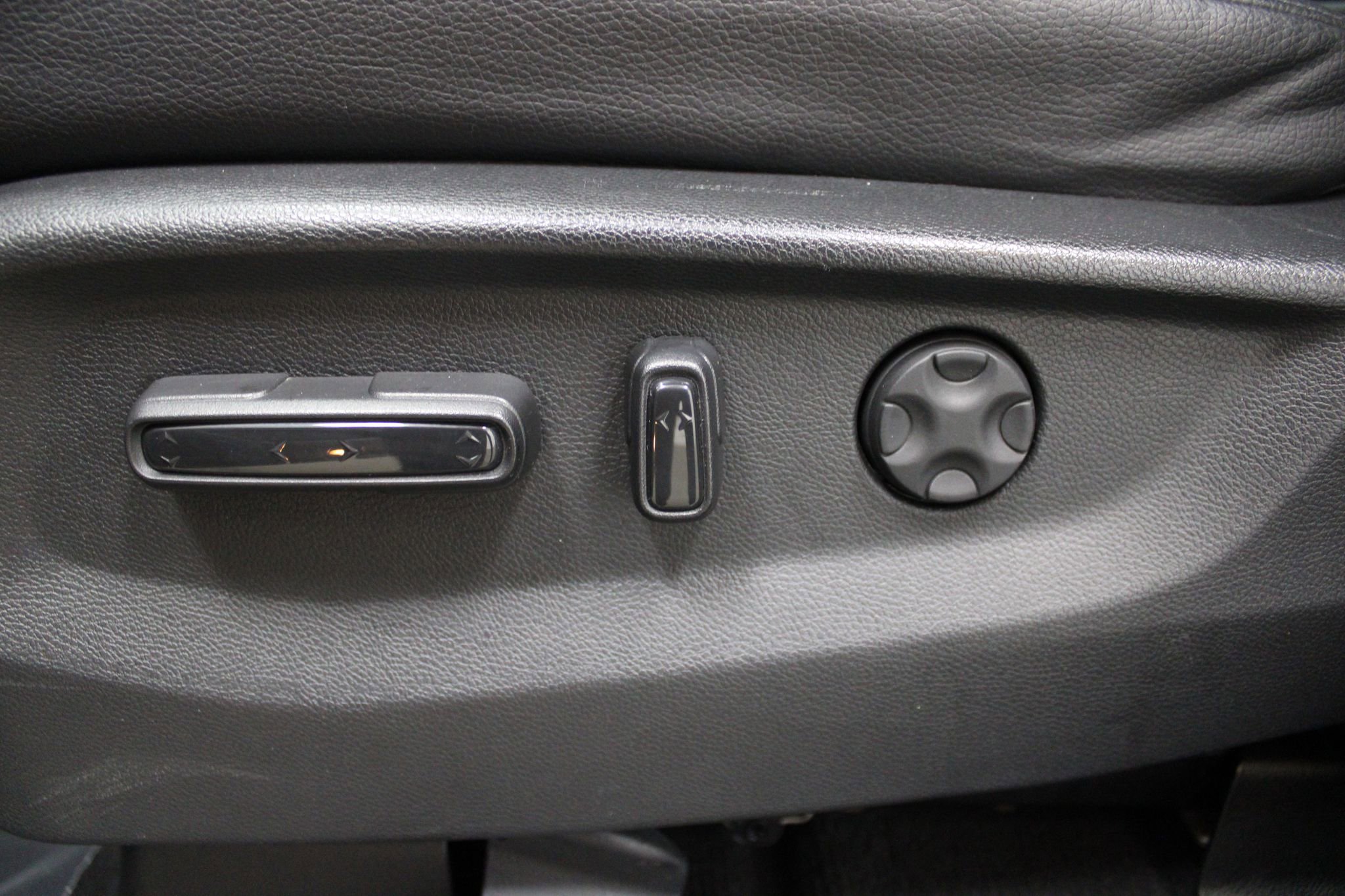 Used 2024 Honda Odyssey EX-L image 46