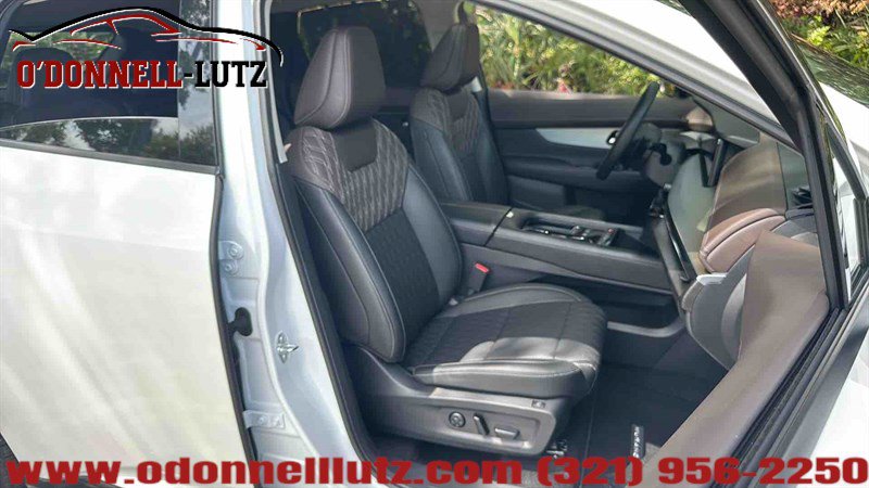 Used 2025 Nissan Murano Platinum w/ Cargo Package image 13