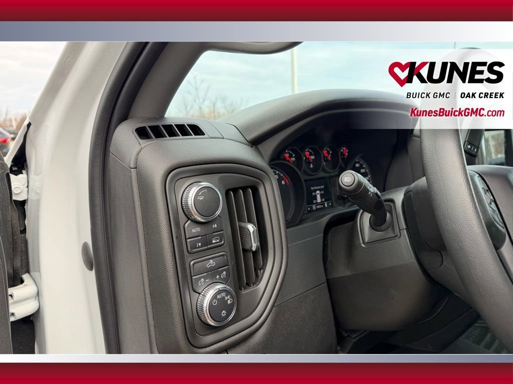 Used 2023 GMC Sierra 1500 Pro w/ Graphite Edition image 9