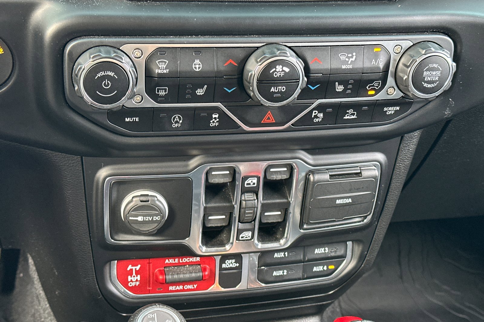 Used 2021 Jeep Gladiator Mojave image 18