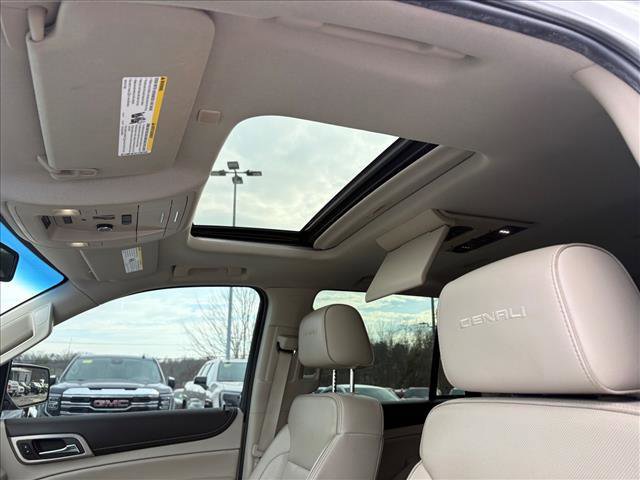 Used 2020 GMC Yukon Denali w/ Open Road Package image 19