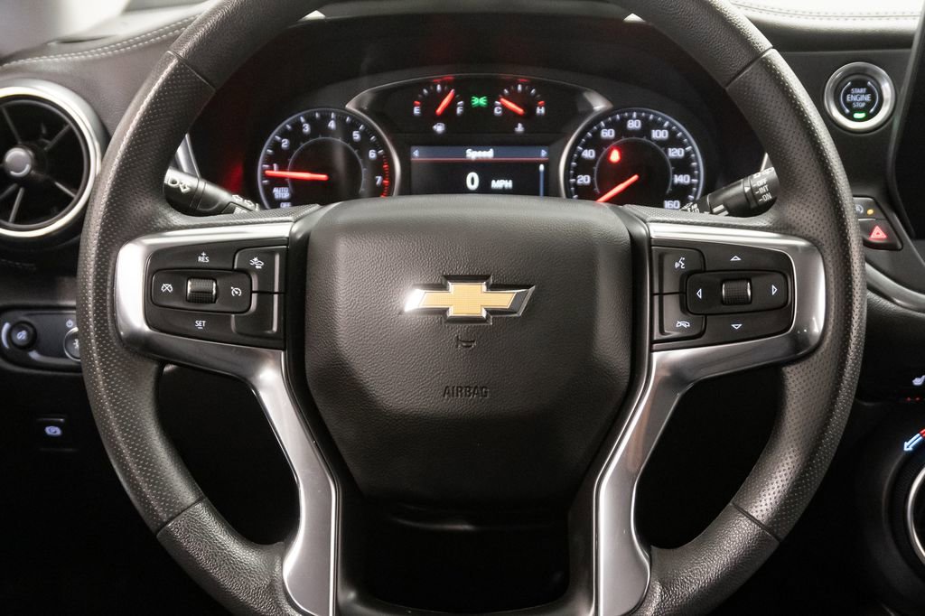 Used 2025 Chevrolet Blazer LT image 11