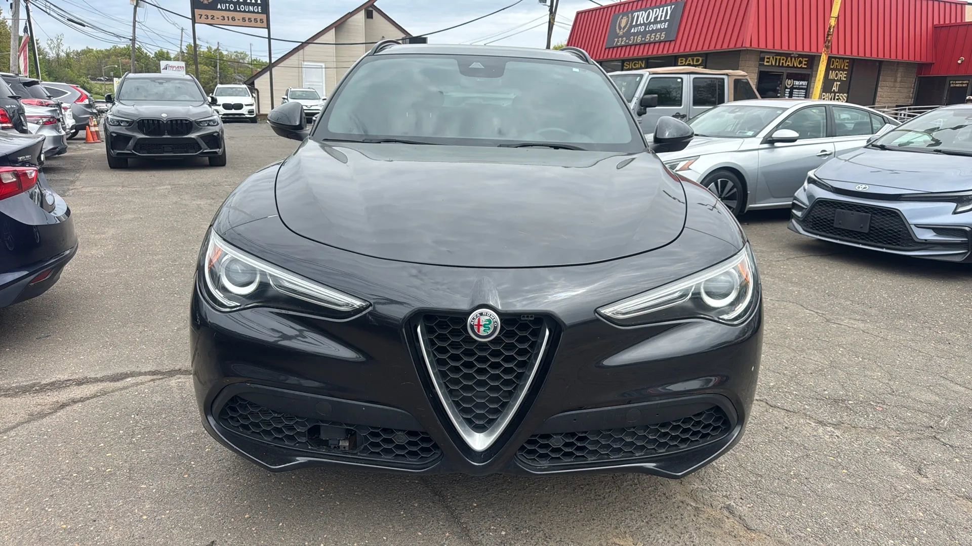 Used 2018 Alfa Romeo Stelvio Ti Sport AWD/4WD image 2