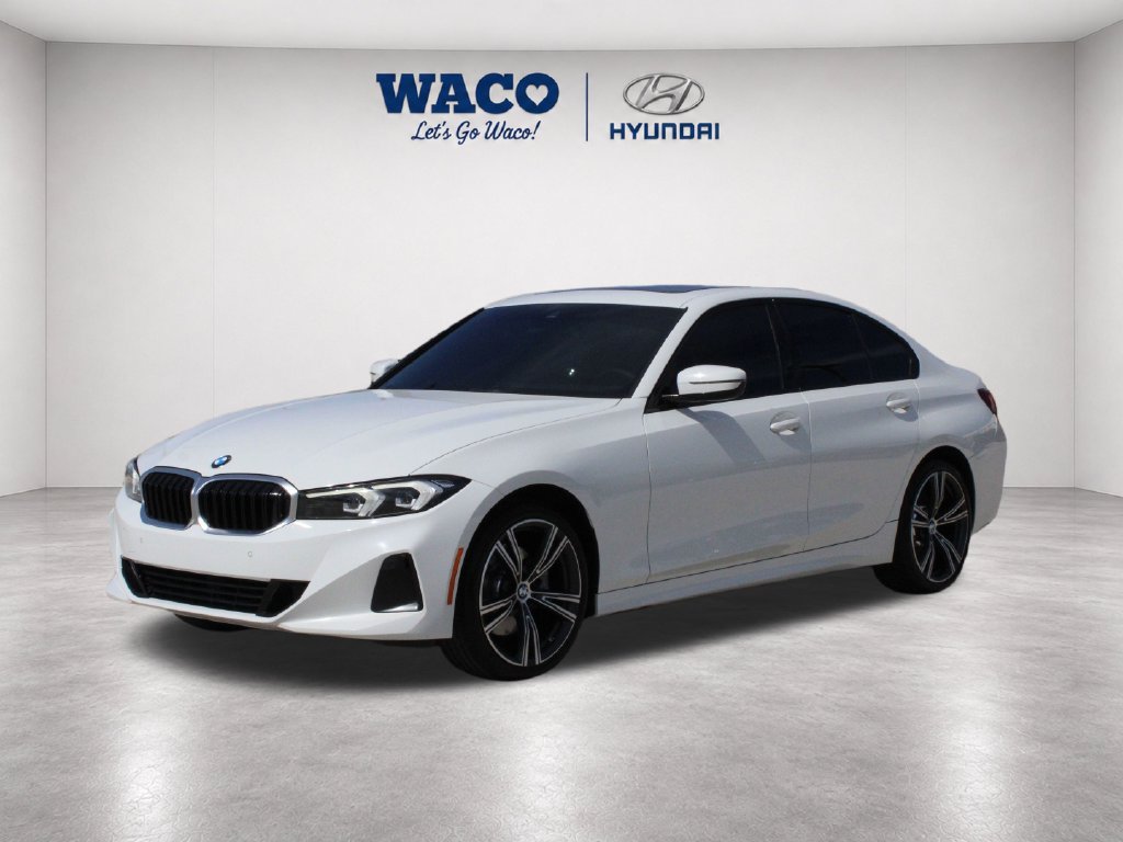 Used 2023 BMW 330i Sedan w/ Premium Package RWD image 3