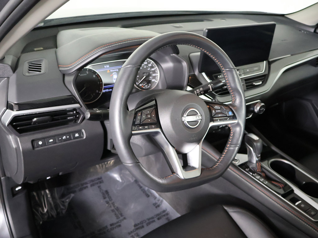 Used 2023 Nissan Altima 2.0 SR FWD image 28