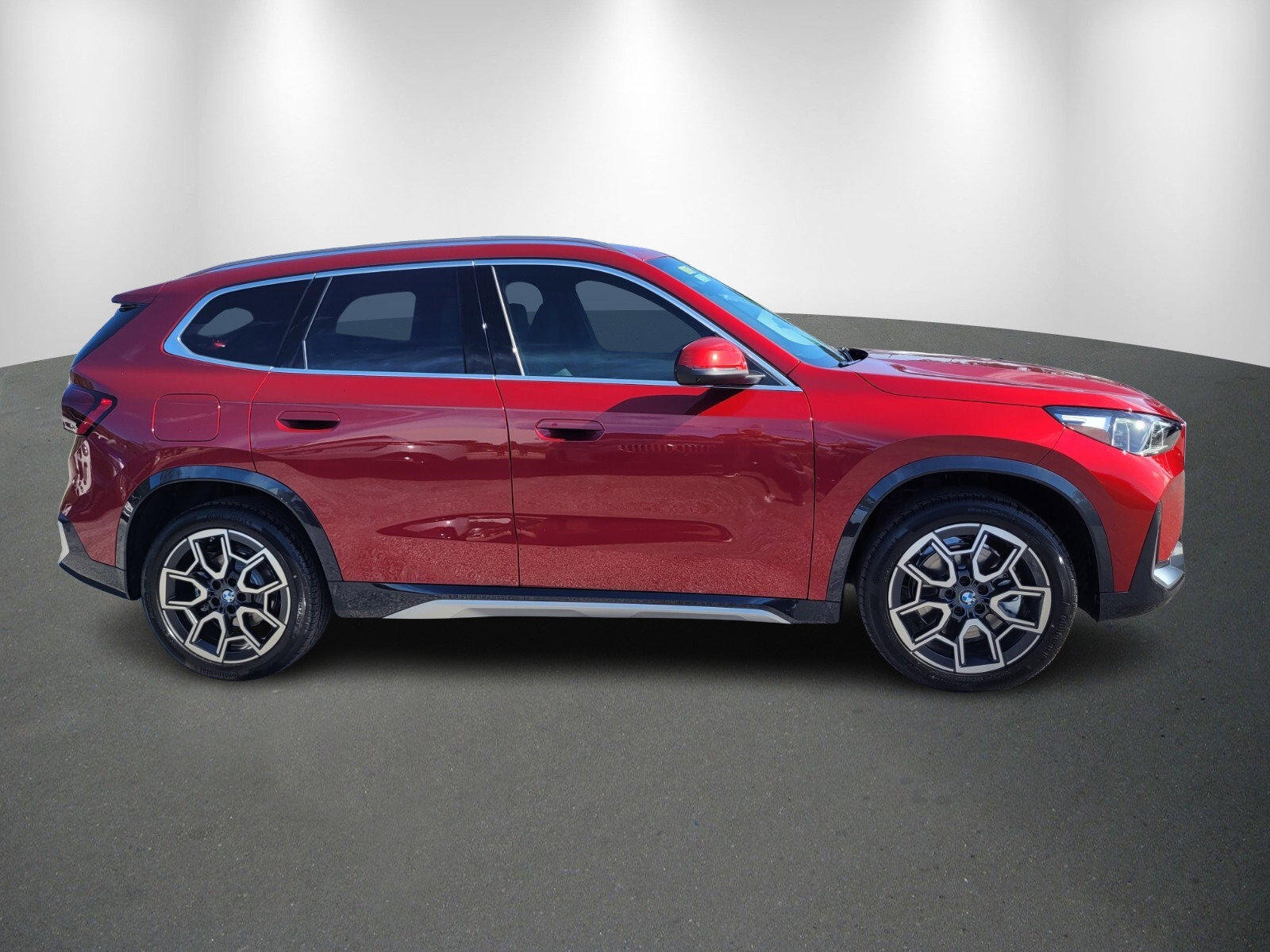 Used 2026 BMW X1 xDrive28i w/ Technology Package image 8
