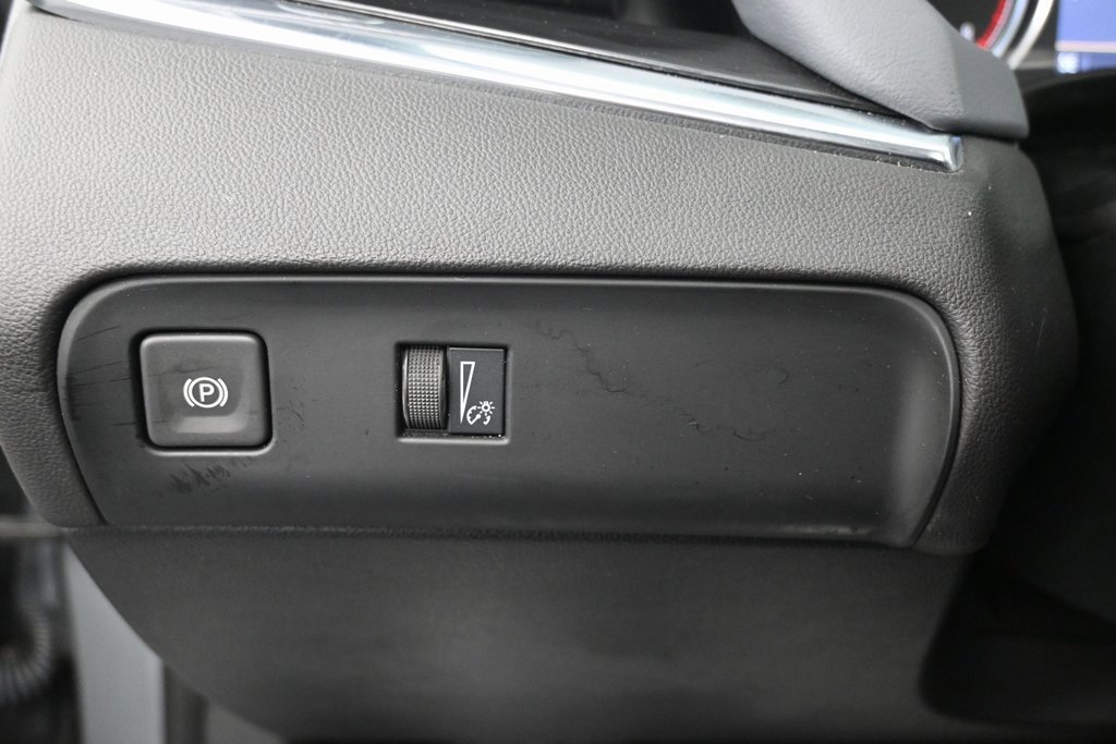 Used 2023 Buick Enclave Essence w/ Experience Buick Package image 21