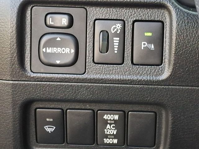 Used 2018 Toyota 4Runner Limited AWD/4WD image 28