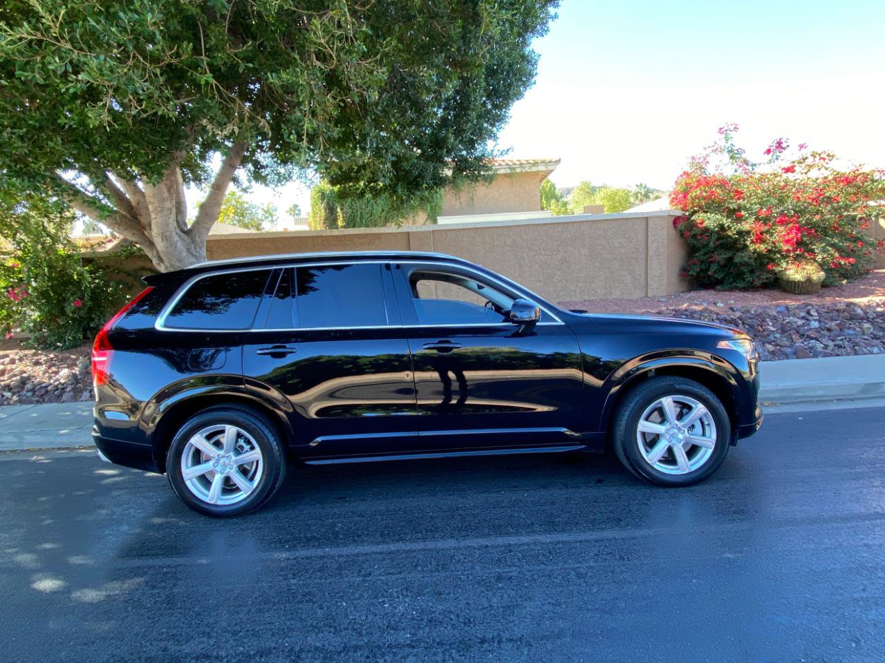 Used 2020 Volvo XC90 T6 Momentum image 7