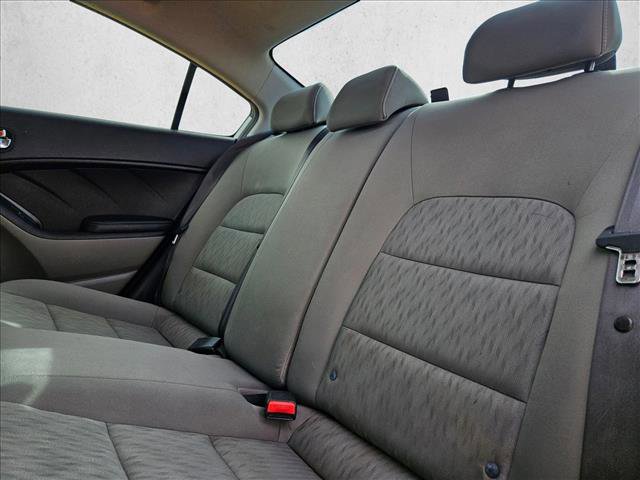 Used 2015 Kia Forte LX FWD image 19