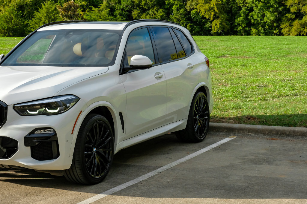 Used 2021 BMW X5 sDrive40i w/ M Sport Package RWD image 9