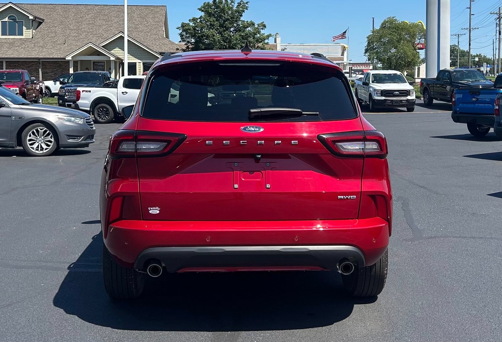 Used 2024 Ford Escape ST-Line w/ Tech Pack #1 AWD/4WD image 6