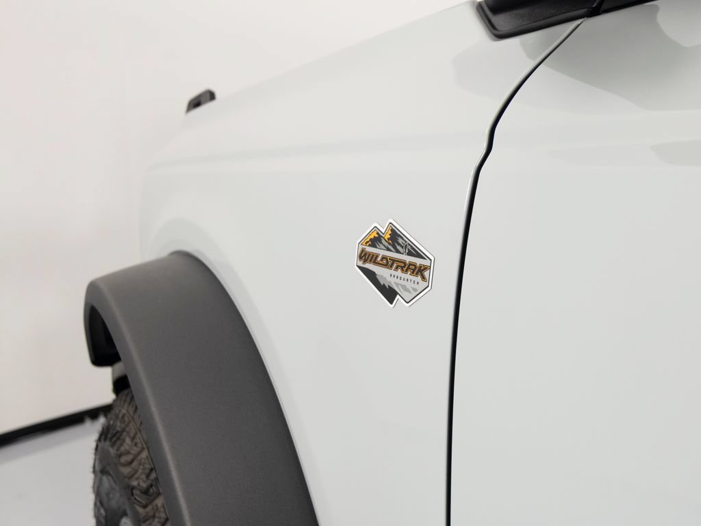 Used 2024 Ford Bronco Wildtrak AWD/4WD image 45