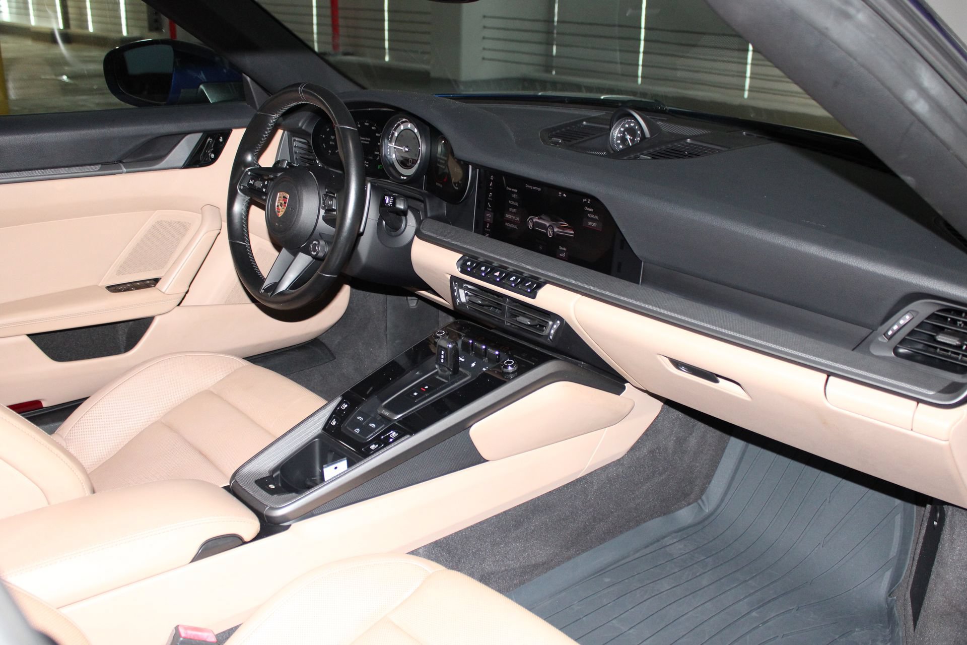 Used 2020 Porsche 911 Carrera S RWD image 13
