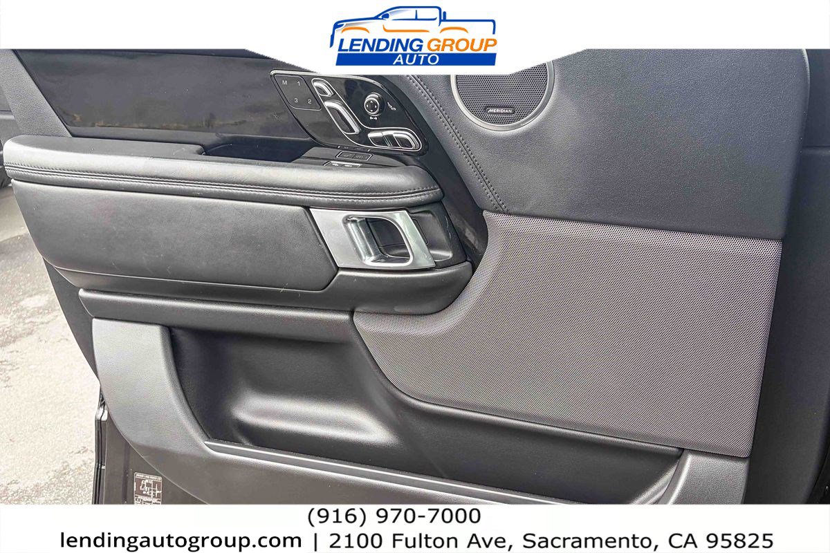 Used 2018 Land Rover Range Rover Long Wheelbase Supercharged image 19