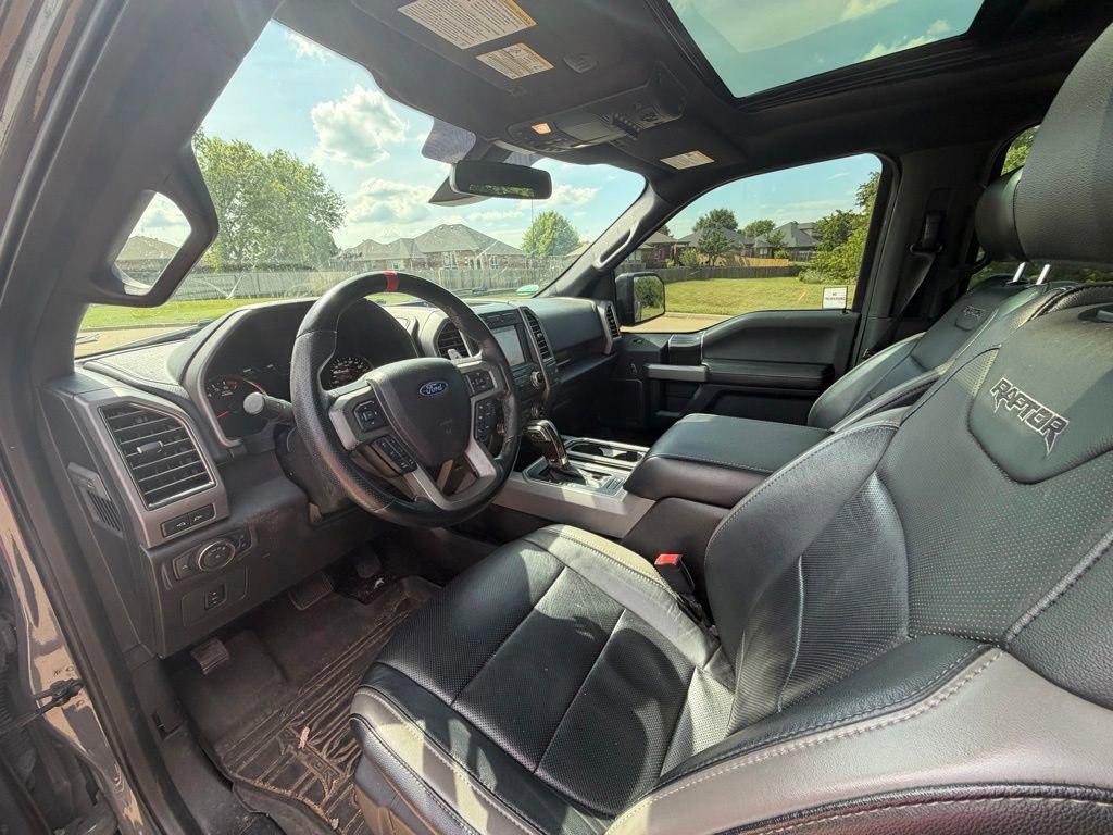 Used 2018 Ford F150 Raptor w/ Equipment Group 802A Luxury AWD/4WD image 9