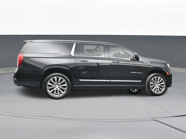 Used 2021 GMC Yukon XL Denali w/ Denali Premium Package image 53