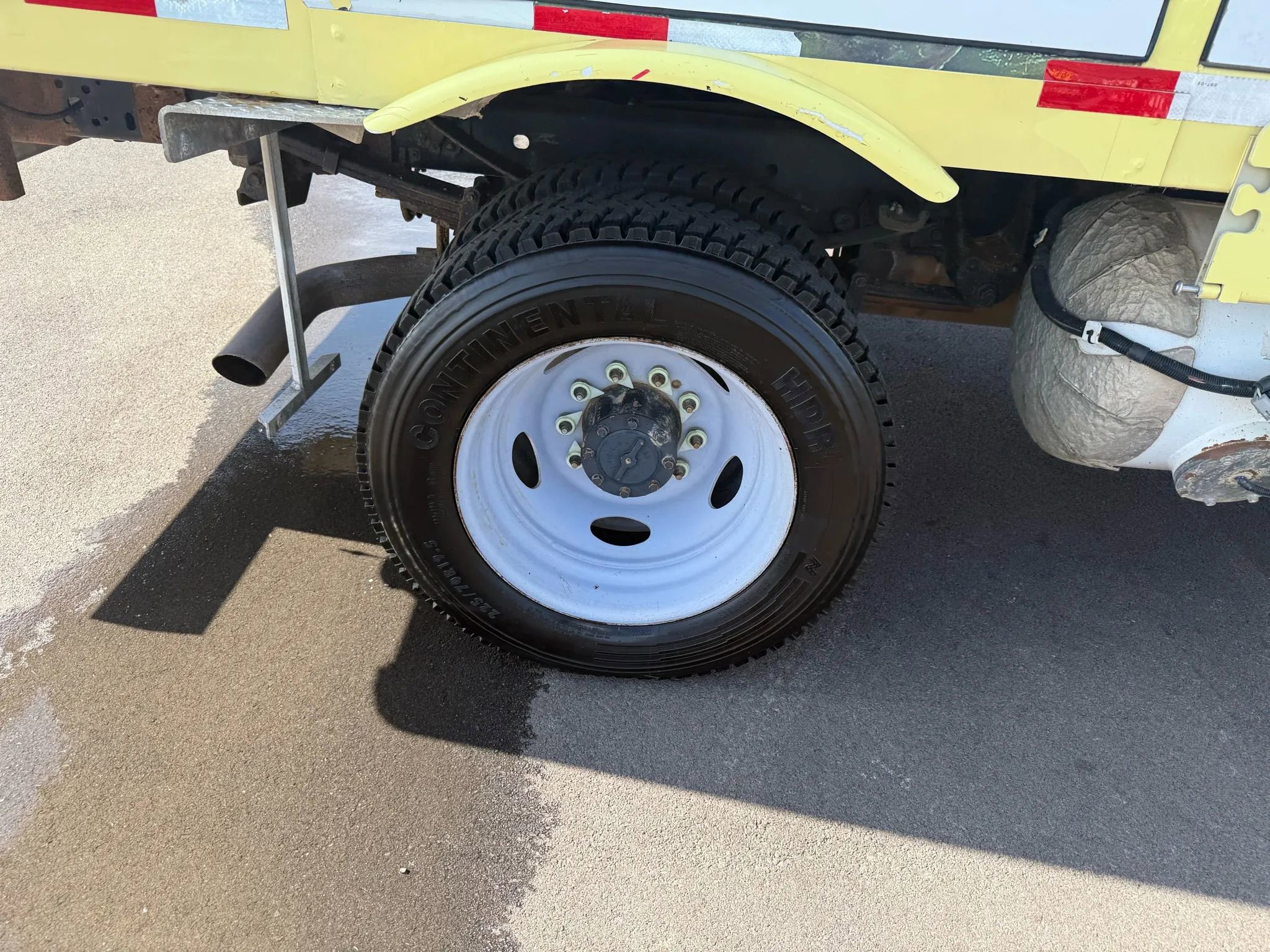 Used 2019 Ford F550 2WD Regular Cab Super Duty image 16