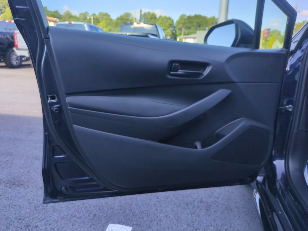 Used 2024 Toyota Corolla LE FWD image 11