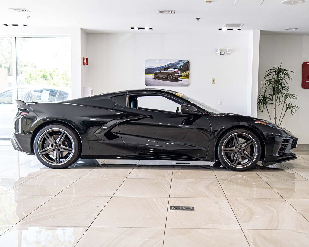 Used 2024 Chevrolet Corvette Stingray Preferred Cpe w/ Z51 Performance Package RWD image 10