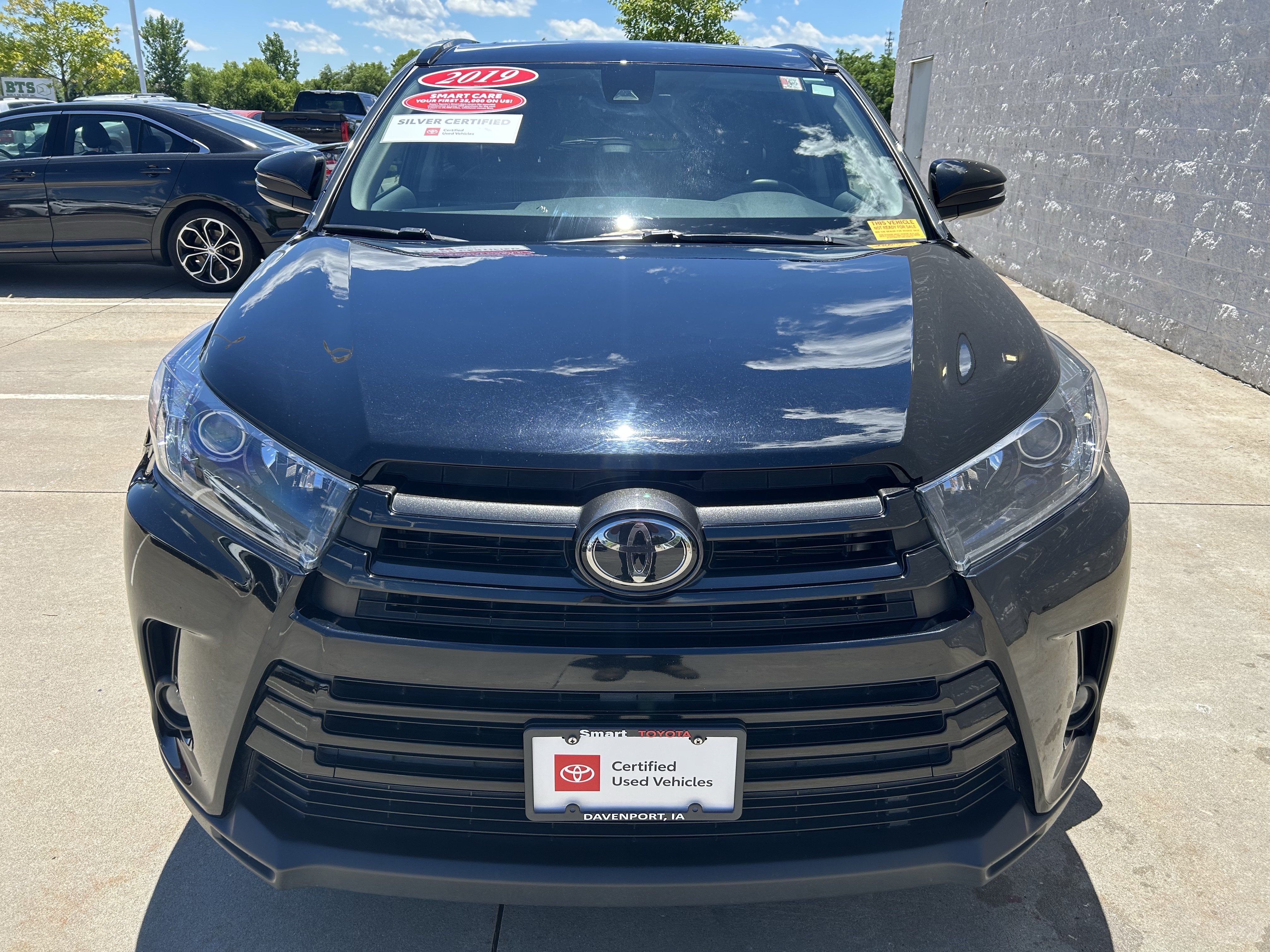 Used 2019 Toyota Highlander SE AWD/4WD image 2