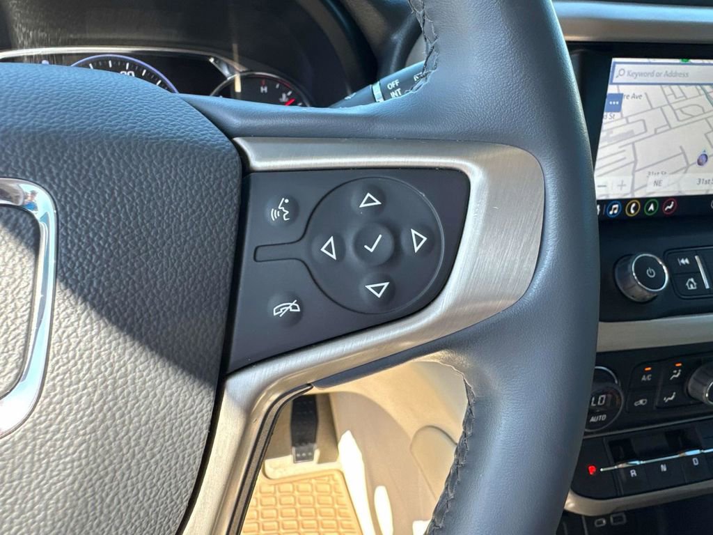 Used 2023 GMC Acadia Denali FWD image 23