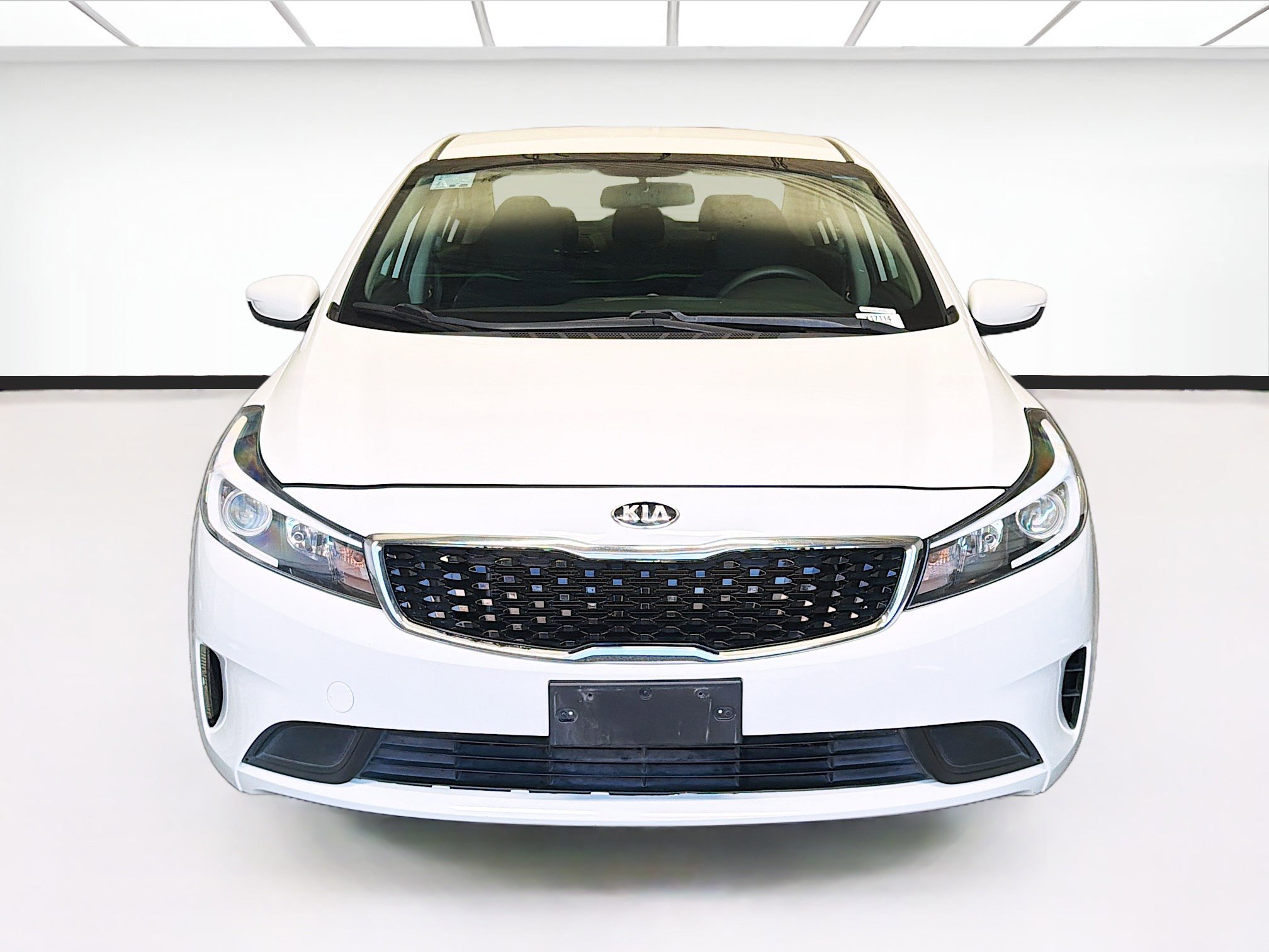 Used 2018 Kia Forte LX FWD image 2