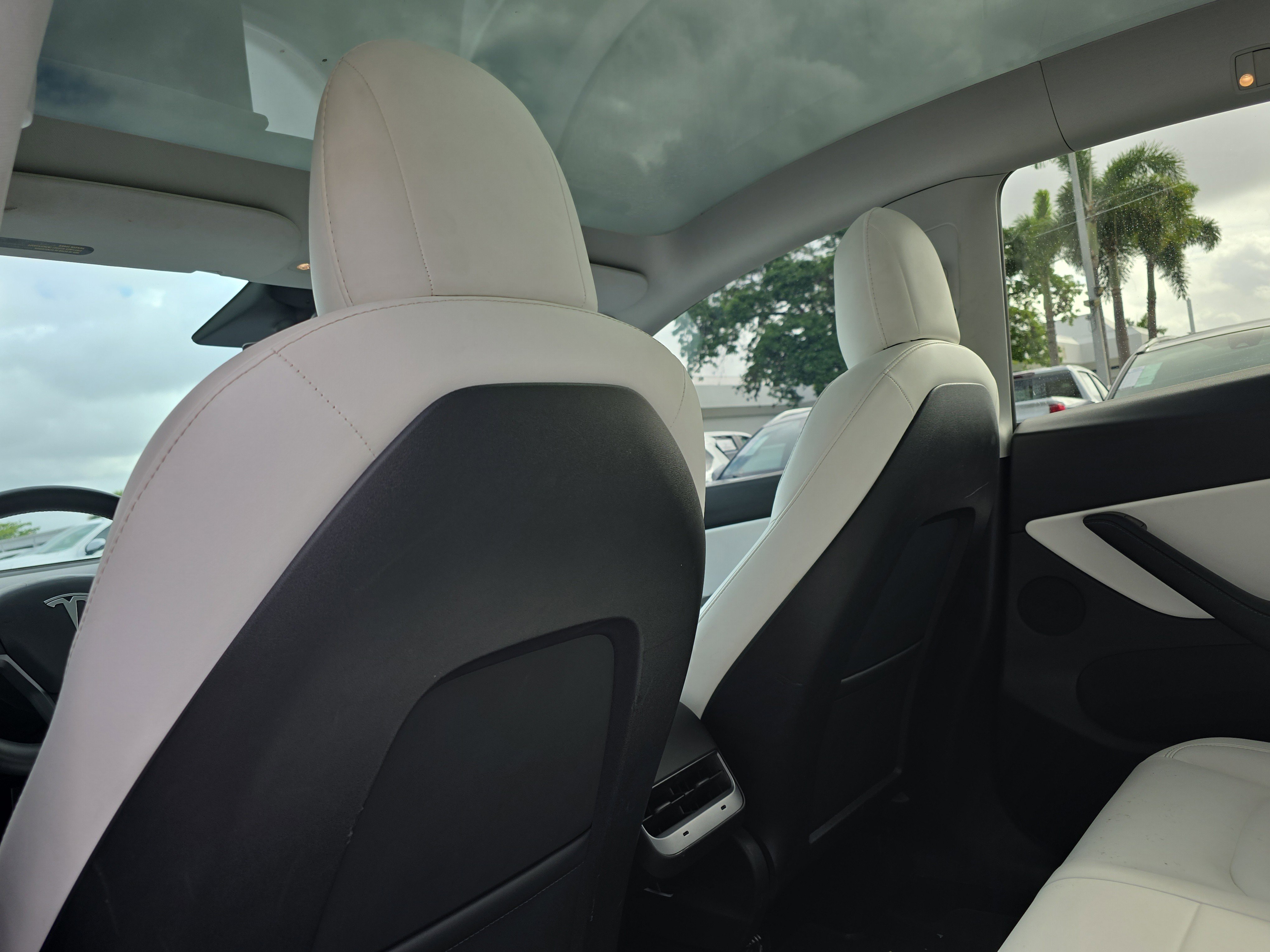 Used 2021 Tesla Model Y Long Range image 14