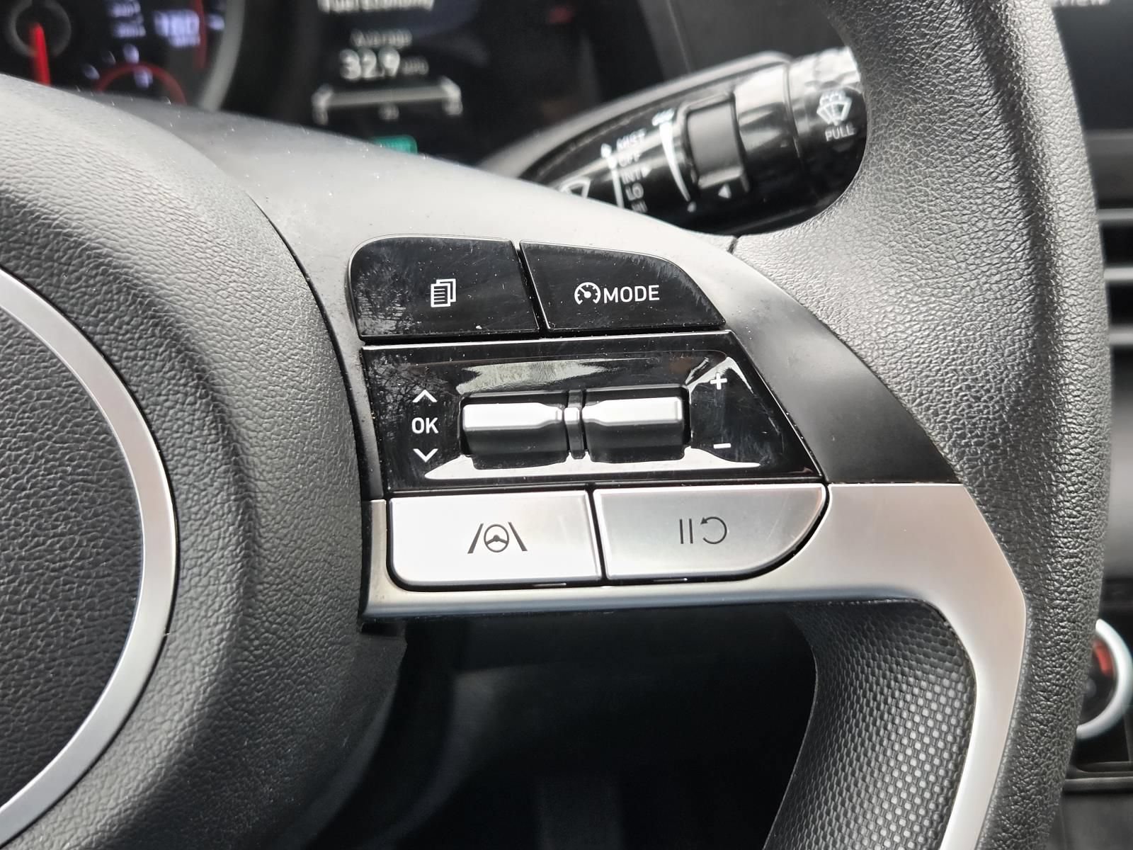 Certified 2023 Hyundai Elantra SEL FWD image 25