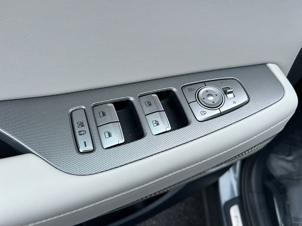 Certified 2022 Hyundai Palisade Limited w/ Winter Package image 24