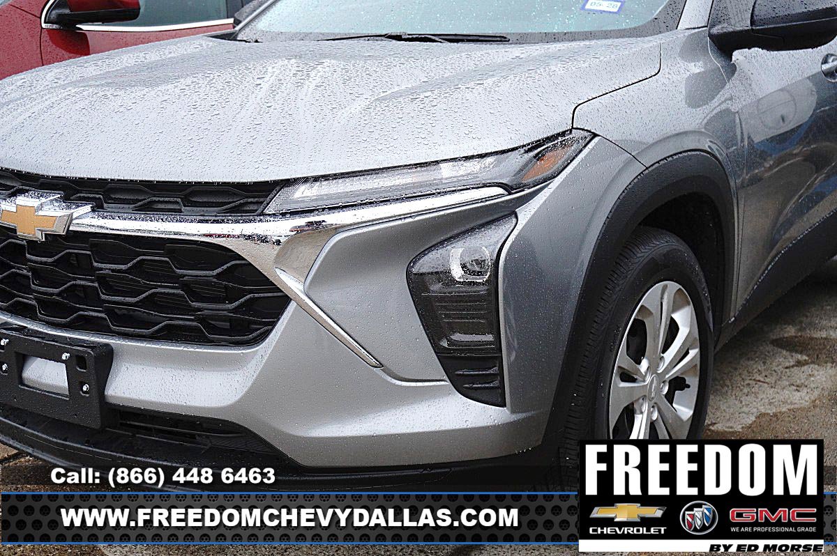 Certified 2026 Chevrolet Trax LS FWD image 9