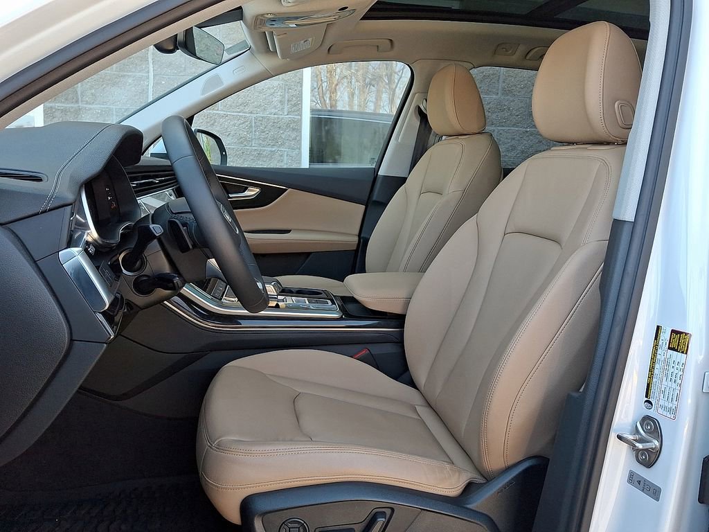 Used 2023 Audi Q7 2.0T Premium Plus w/ Premium Plus Package image 14