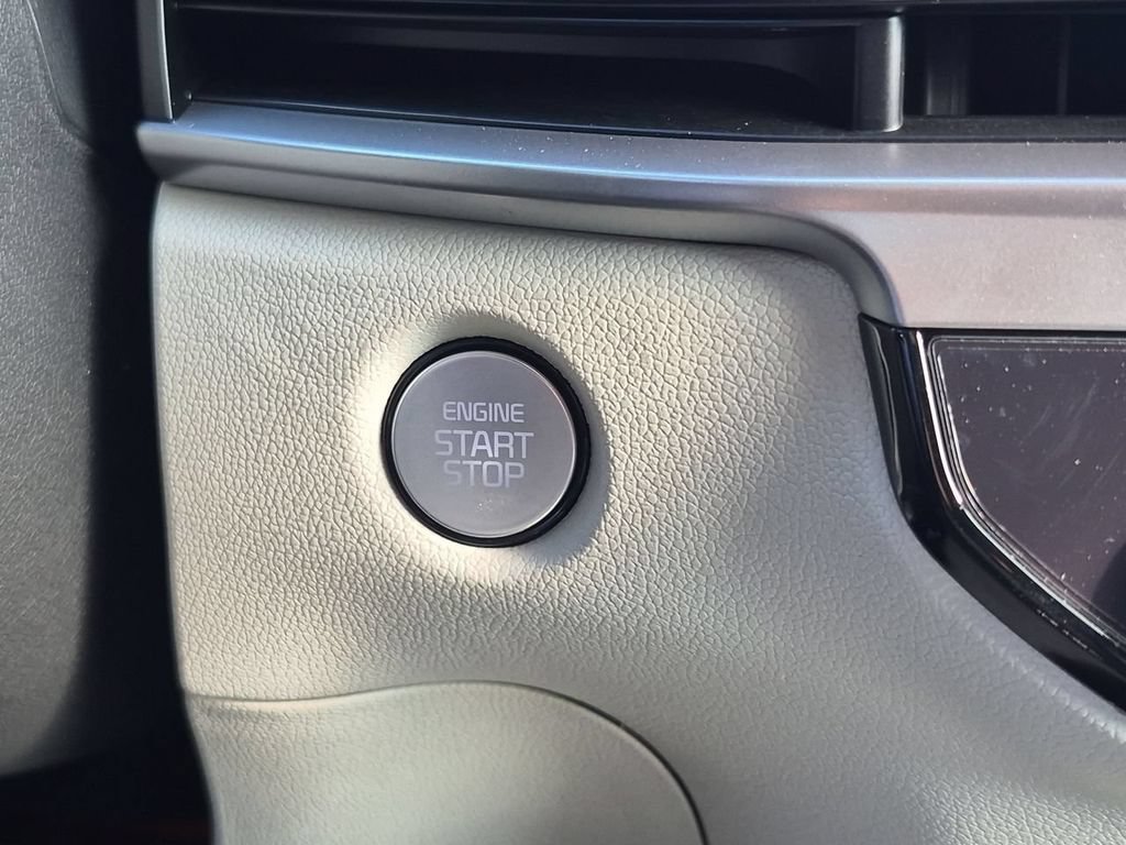 New 2026 Kia Sorento S w/ S Panoramic Sunroof Package FWD image 17