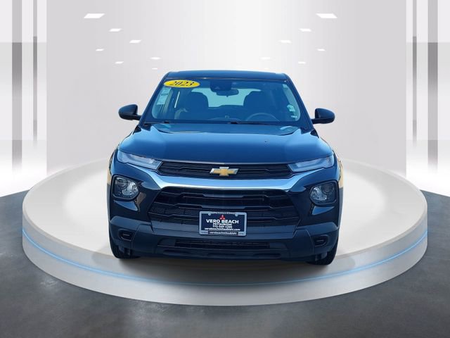 Used 2023 Chevrolet TrailBlazer LS image 2