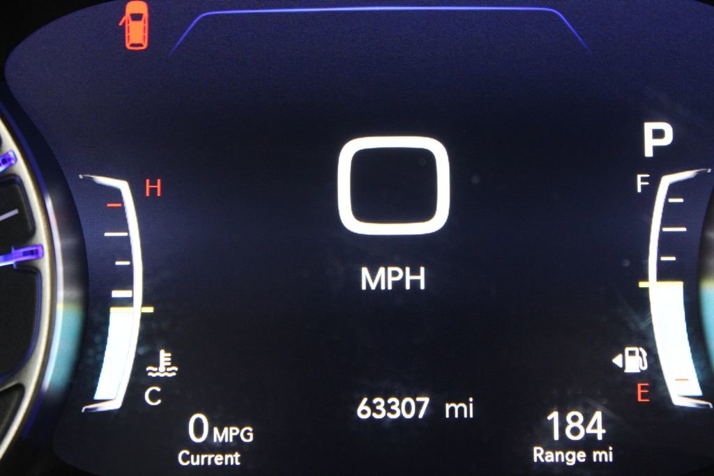 Used 2023 Chrysler Pacifica Touring-L FWD image 42