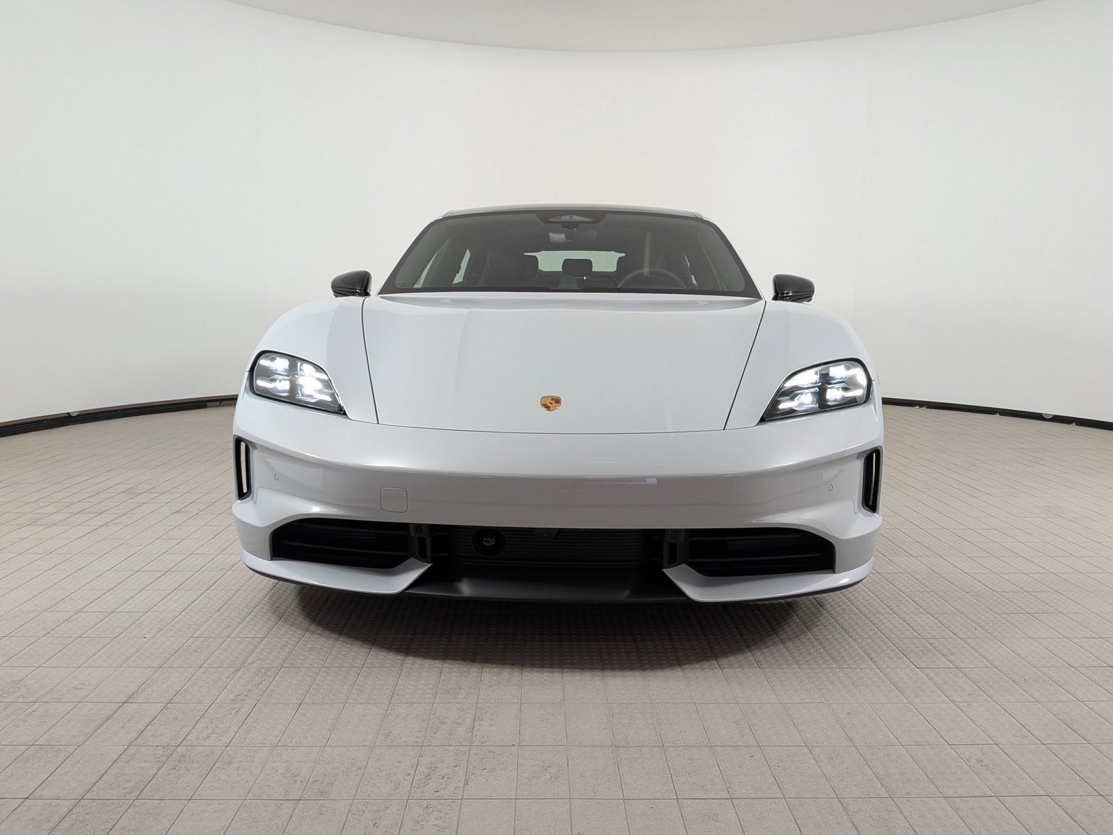 New 2026 Porsche Taycan RWD image 6