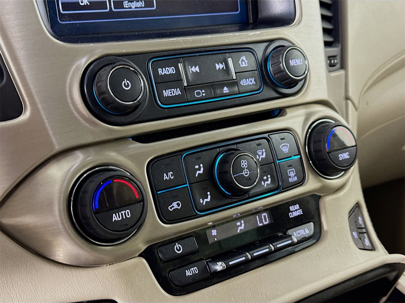 Used 2017 GMC Yukon XL Denali w/ Open Road Package image 13