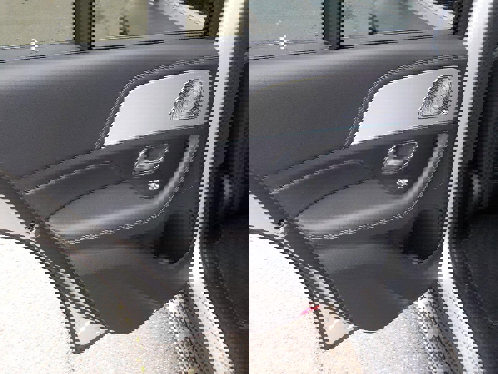 Used 2020 Mercedes-Benz GLE 350 4MATIC image 11